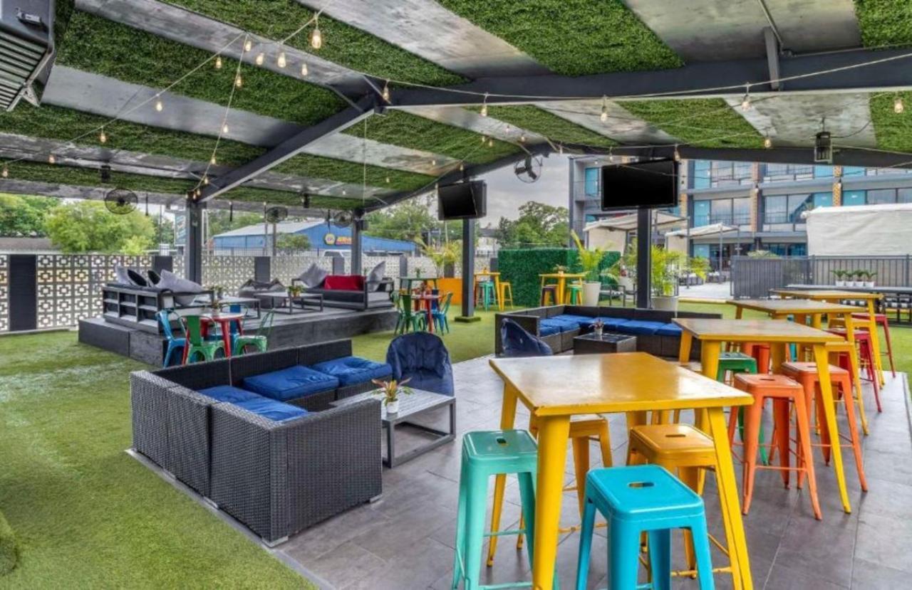 Bposhtels Houston Hostel Екстериор снимка