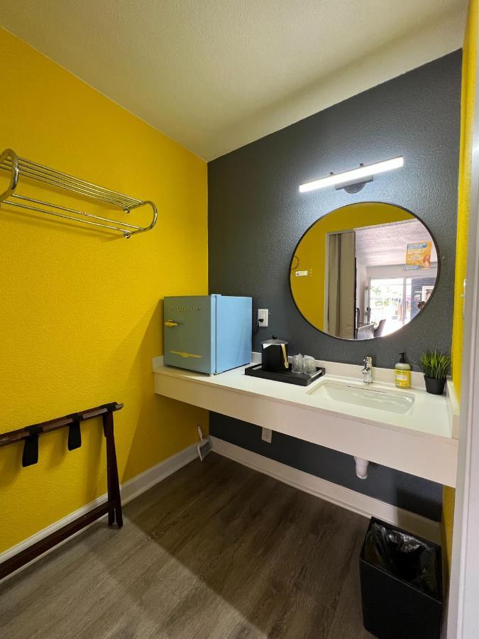 Bposhtels Houston Hostel Екстериор снимка