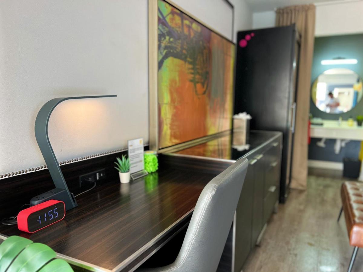 Bposhtels Houston Hostel Екстериор снимка