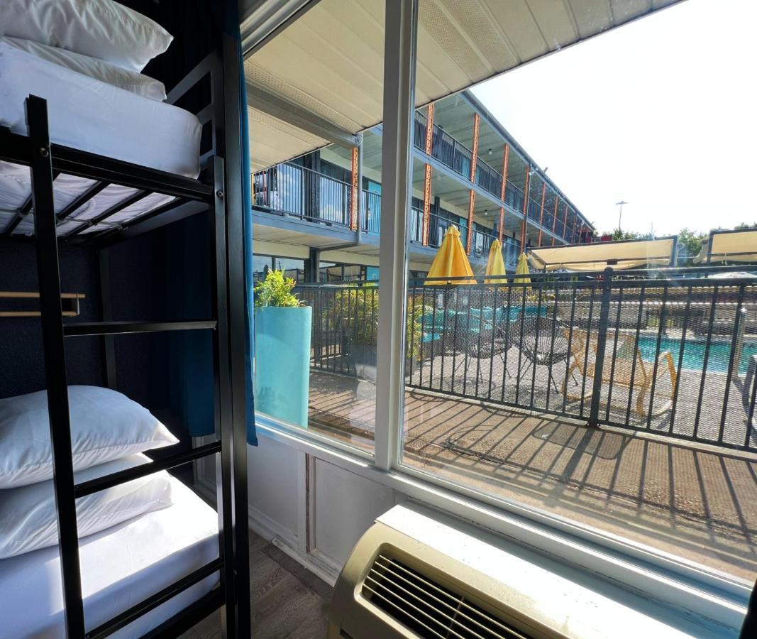 Bposhtels Houston Hostel Екстериор снимка