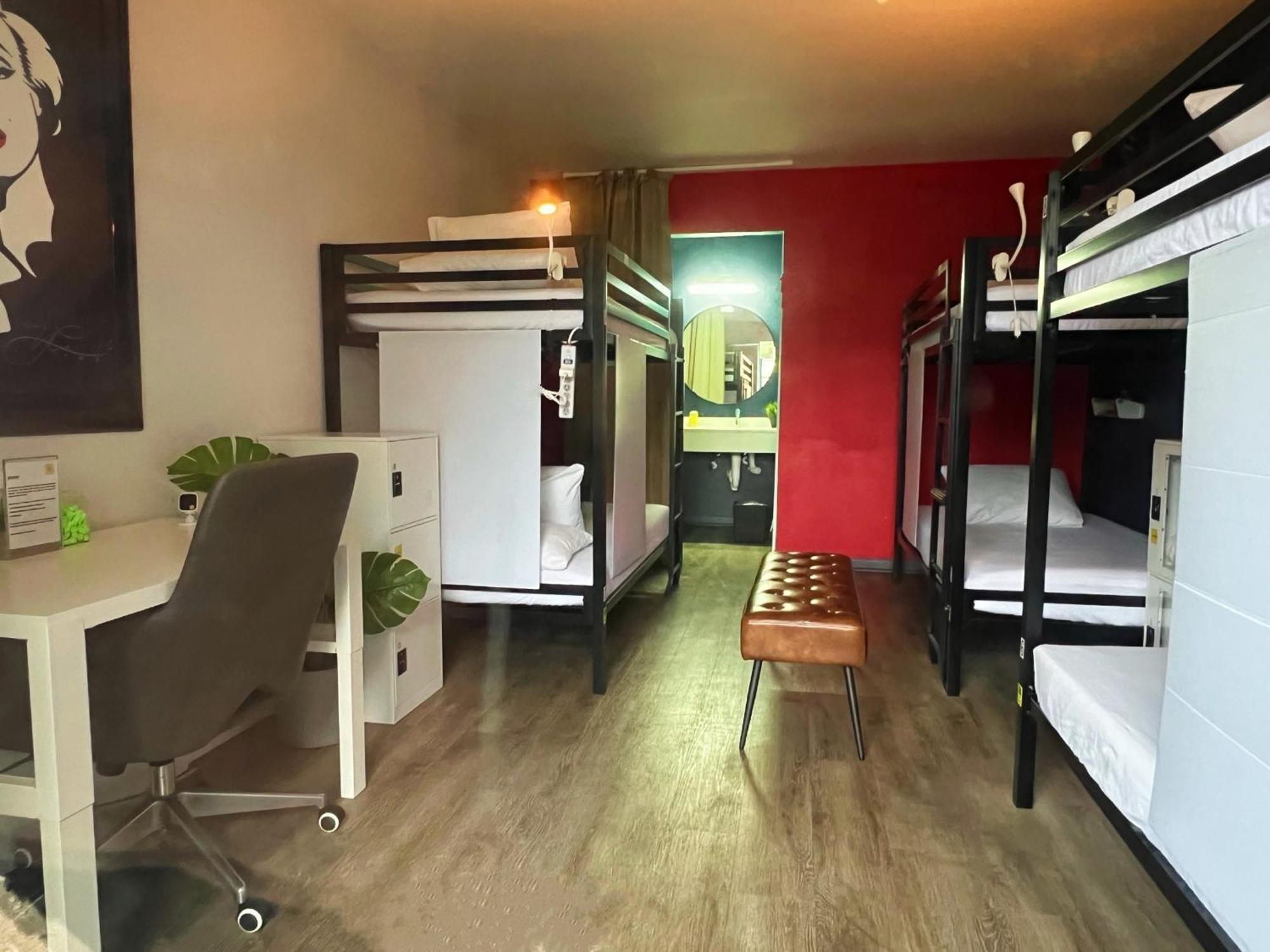 Bposhtels Houston Hostel Екстериор снимка